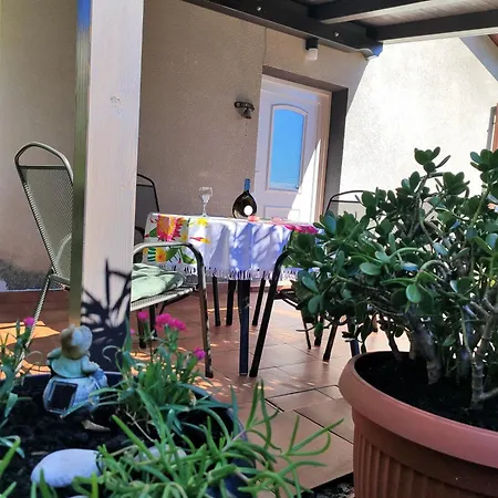 בית נופש House Mirella Mošćenička Draga
