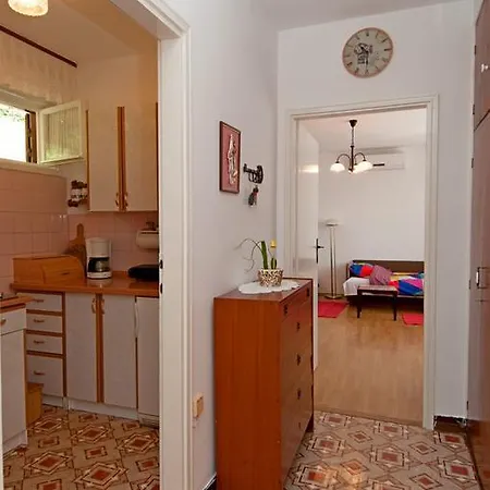 בית נופש House Mirella *