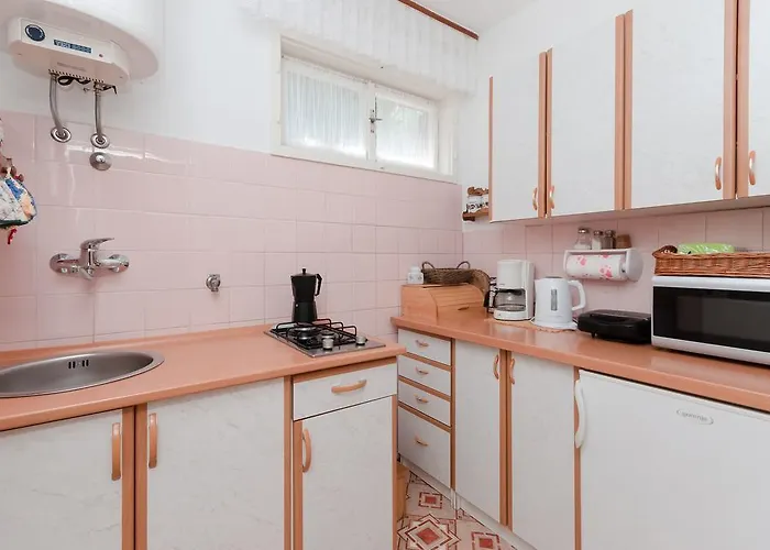 House Mirella